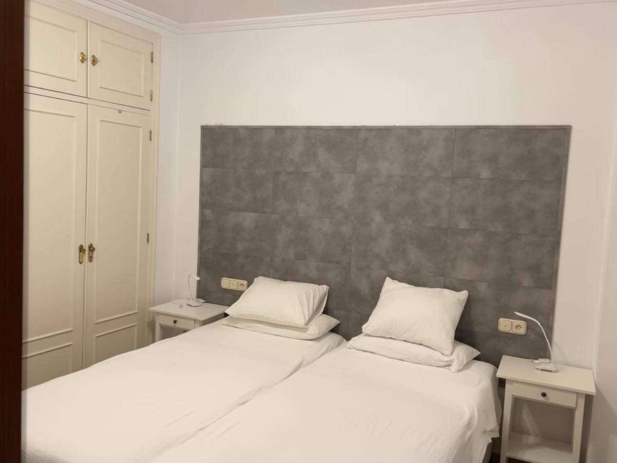 Junto A Casa Pilatos Apartment Севиля Екстериор снимка