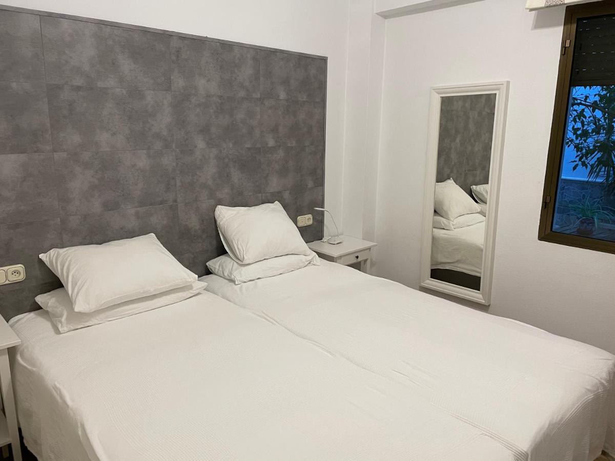 Junto A Casa Pilatos Apartment Севиля Екстериор снимка